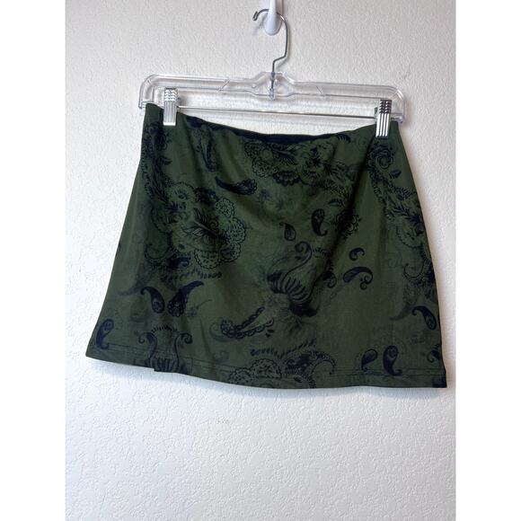 Princess Polly Green Black Paisley Print Mini Skirt Size 6 New With Tags - Picture 4 of 7